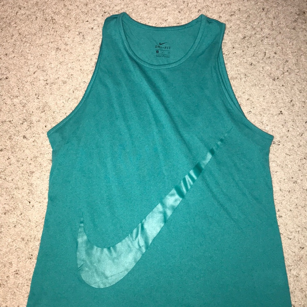 Nike Dri Fit cut off tank